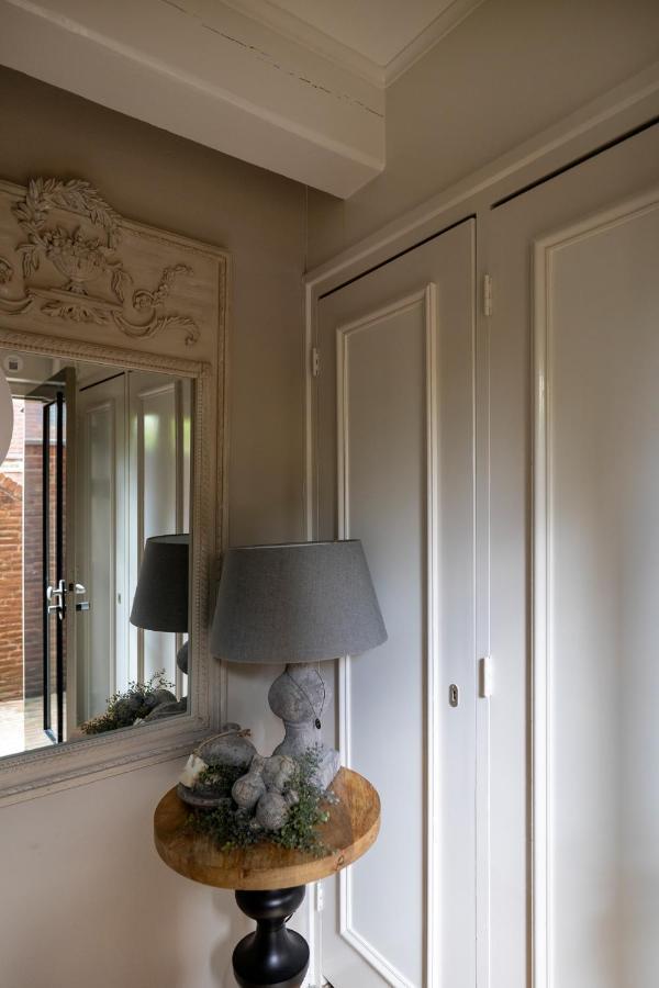 Heritage 17Th Century City Apartment Monsieur Philippe Leeuwarden Exterior foto